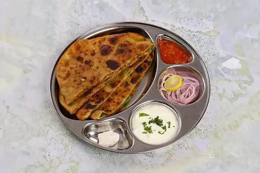 2 Schezwan Aloo Paratha & Amul Masti Dahi [85 Grams, 1 Cup]