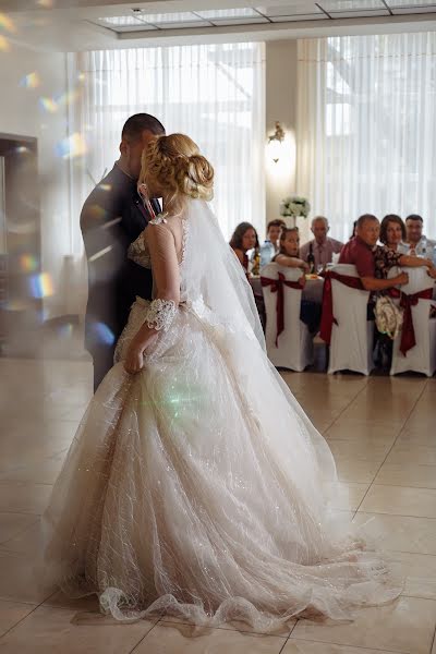 Fotógrafo de casamento Irina Savchuk (id51675545). Foto de 31 de julho 2019