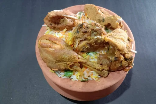 Chicken Lucknowi Handi Biryani [kilogram]