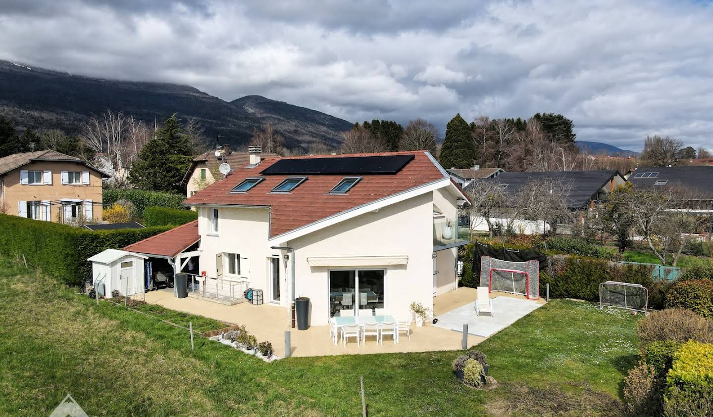 Maison avec terrasse Saint-Genis-Pouilly