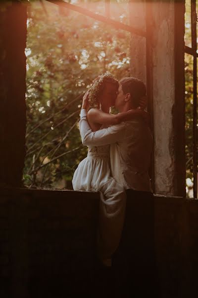 Fotógrafo de casamento Gyöngyike Datki (datkiphotos). Foto de 17 de outubro 2018