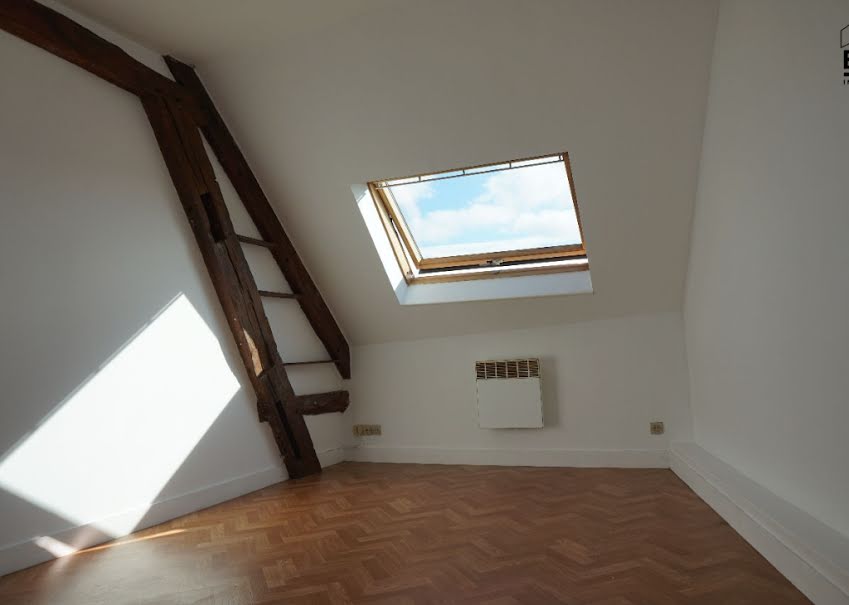 Location  appartement 2 pièces 24.35 m² à Epernon (28230), 460 €