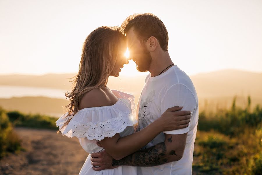 Fotografo di matrimoni Anton Blokhin (totonophoto). Foto del 4 febbraio 2021