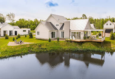 Maison avec jardin et terrasse 8