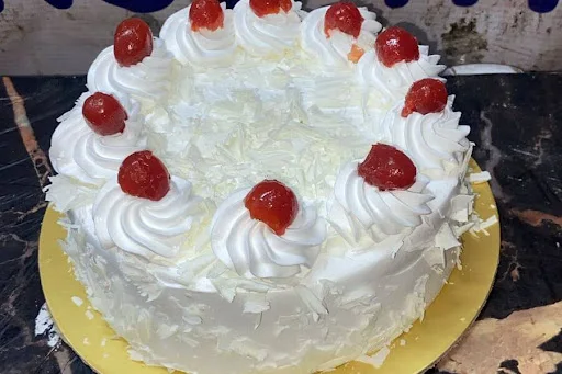 Vanilla Cake With Cherry