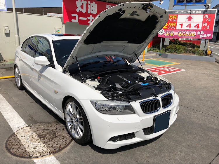 3シリーズ セダンのBMW3シリーズ・BMW・洗車・エアクリーナー交換・E90に関するカスタム事例の投稿画像1枚目