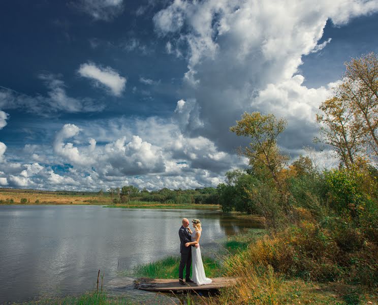 結婚式の写真家Sergey Voylokov (voilokovsergey)。2015 2月16日の写真