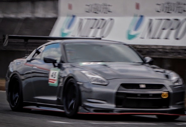 NISSAN GT-RのJJ杯・セントラルサーキットに関するカスタム事例の投稿画像2枚目