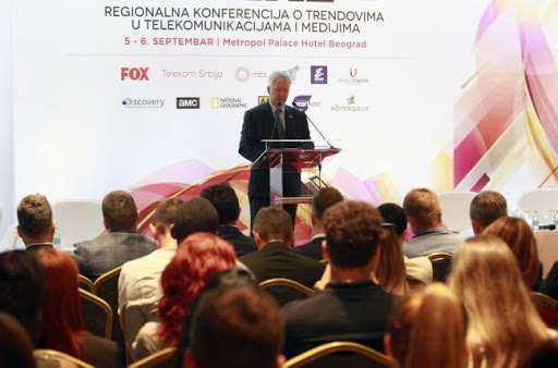 Ambasador SAD: Mnogi u Srbiji veruju da je mržnja prema Americi dobar posao