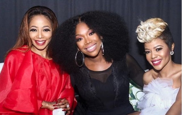 Kelly and Zandie Khumalo with Brandy.