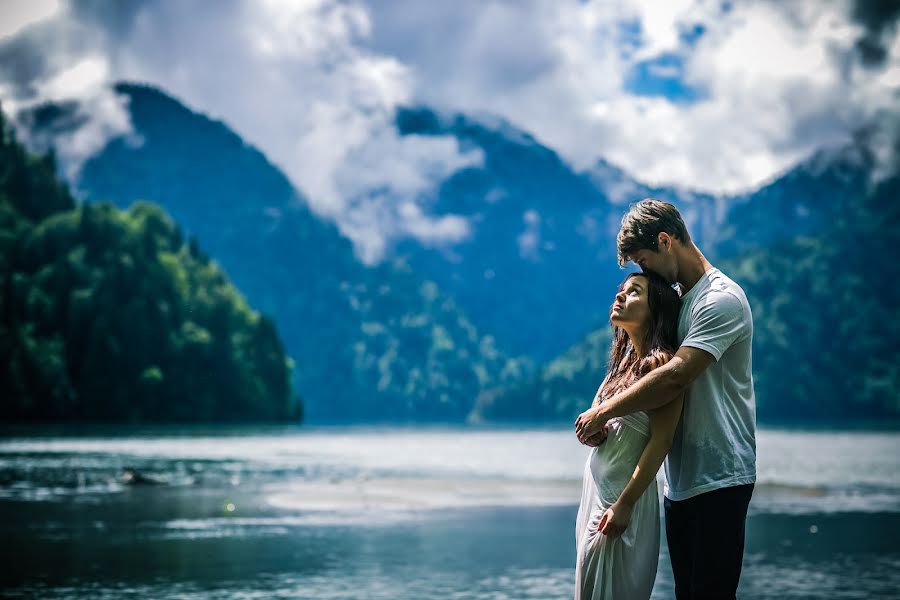 Fotógrafo de casamento Maxim Shatrov (maximdubai). Foto de 14 de novembro 2019