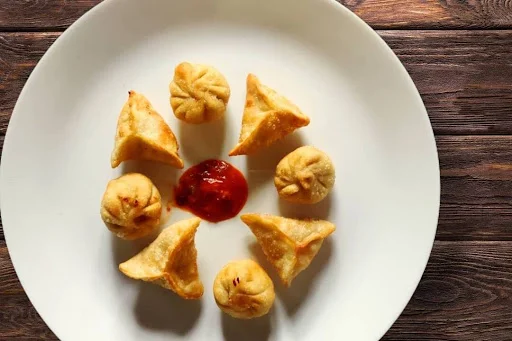 Fried Paneer Momos [5 Pieces]