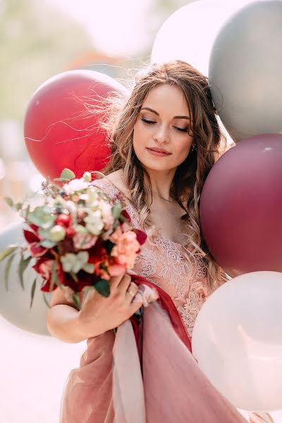 Fotografo di matrimoni Mayya Larina (mayalarina). Foto del 3 aprile 2019