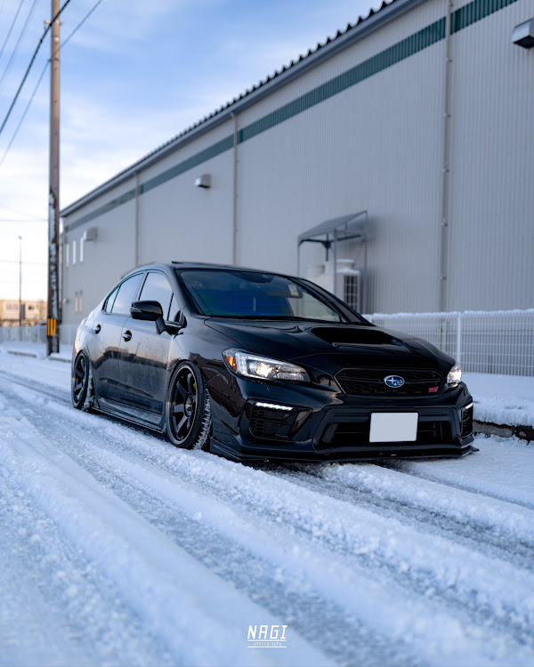 WRX STIの2月・雪・雪とコラボ・Rays・ドライブに関するカスタム事例の投稿画像1枚目