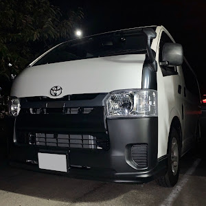 ハイエースバン GDH206V