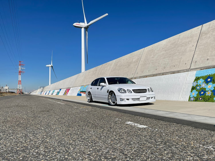 アリストの６月もよろしくお願いします・斜め前・洗車したいのにいつも雨。に関するカスタム事例の投稿画像1枚目