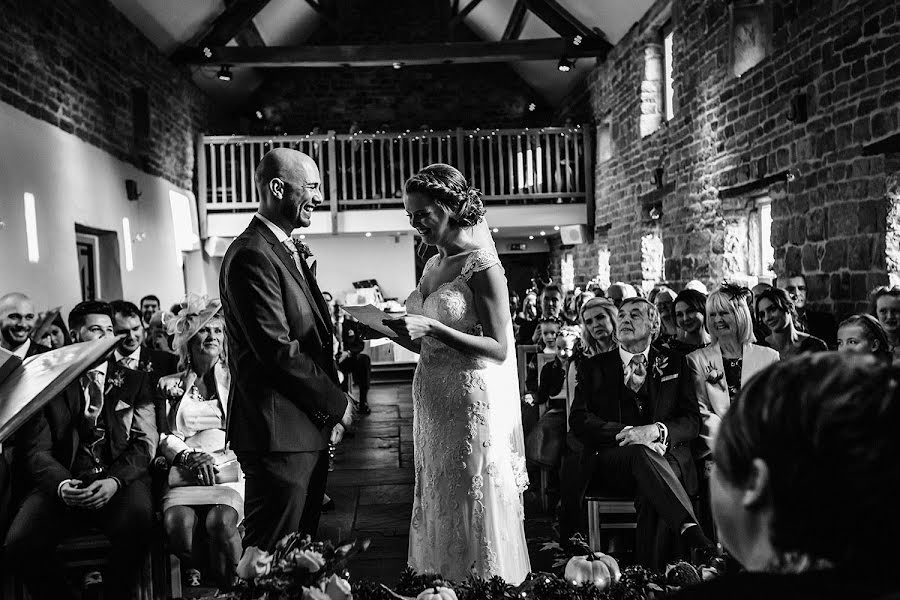 Wedding photographer Deborâh Stott (stottweddings). Photo of 2 July 2019