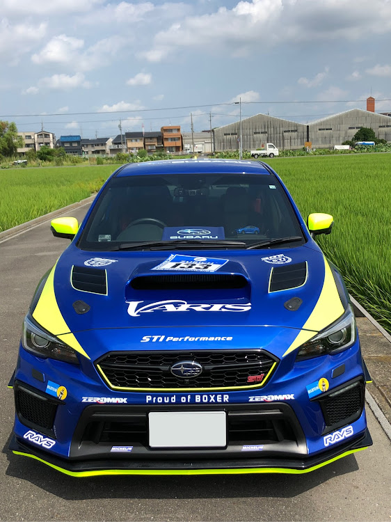 WRX STIのウイングデカール・夜撮影はできませんに関するカスタム事例の投稿画像1枚目