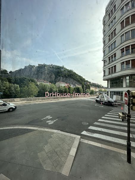 Vente appartement 3 pièces 84 m² à Grenoble (38000), 268 000 €