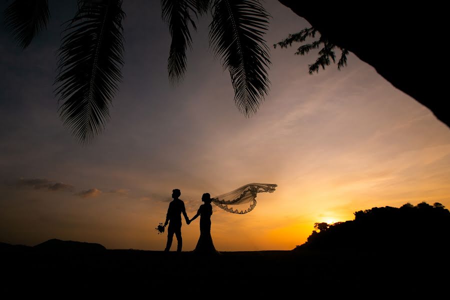 Fotógrafo de casamento Krit Panan (profishing). Foto de 27 de fevereiro 2020