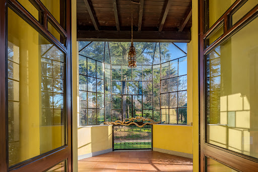 Villa with pool 1