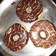 Mad Over Donuts photo 7