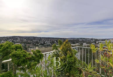 Apartment with terrace 13