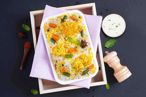 Veg Biryani (Serves 1)