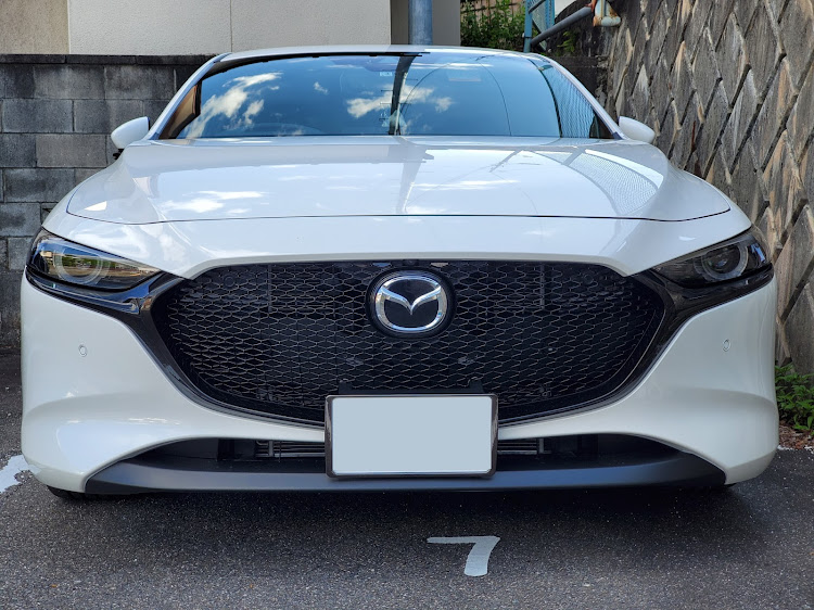 MAZDA3のヘッドライトフイルム・エンブレムフィルム・テールランプフィルム・ウインカーテールフィルムに関するカスタム事例の投稿画像1枚目