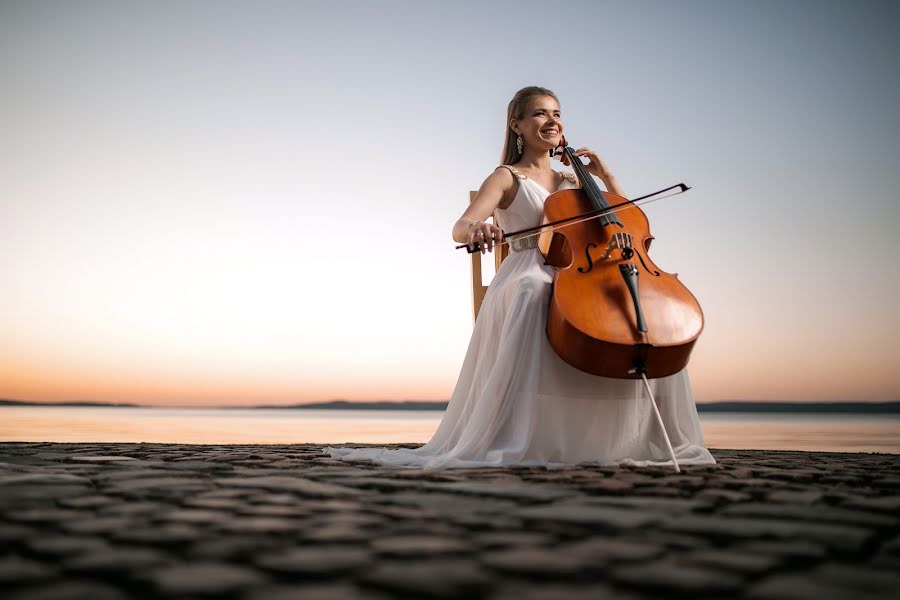 Fotógrafo de casamento Rinat Kuyshin (rinatkuyshin). Foto de 23 de maio 2018