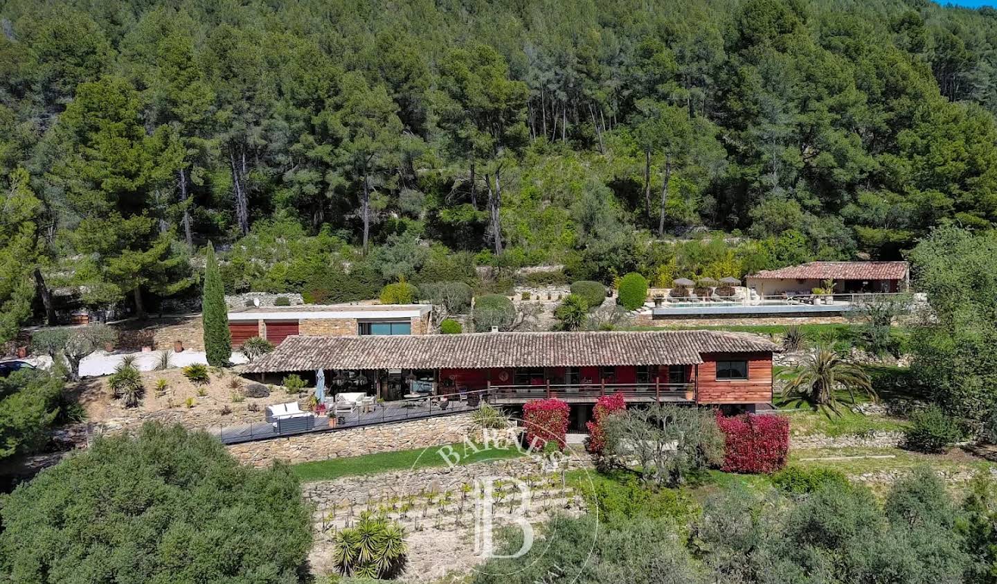 Maison avec piscine et terrasse Evenos