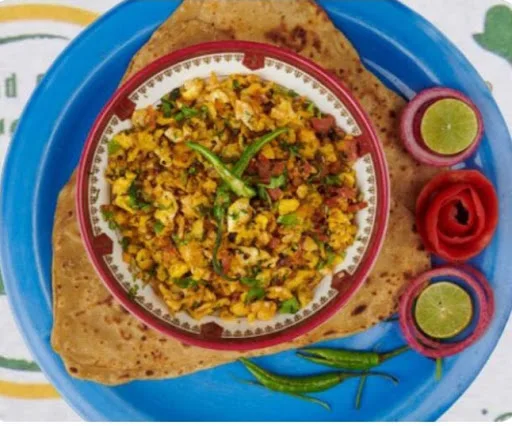 Paneer Bhurji With Tawa Parath