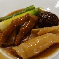 与玥樓頂級粵菜餐廳