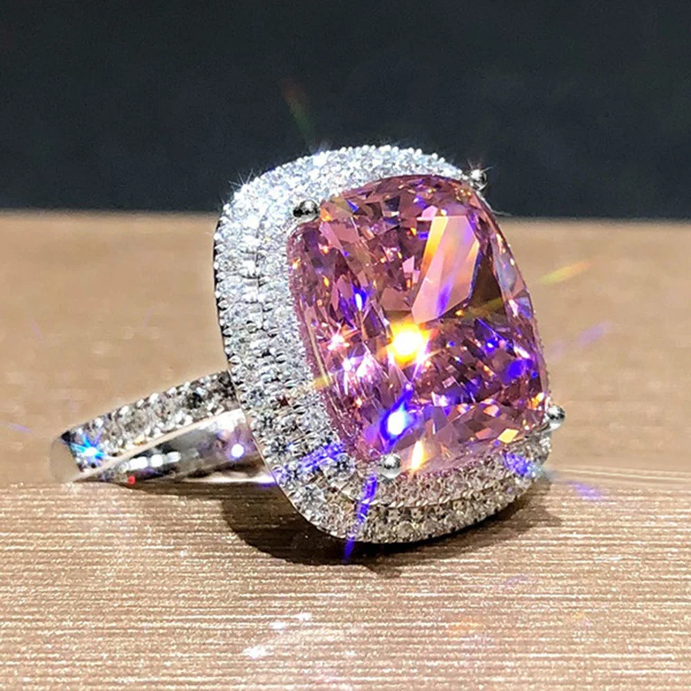 Title 7, Anel Quadrado de Zircônia Elegante com Microcra...