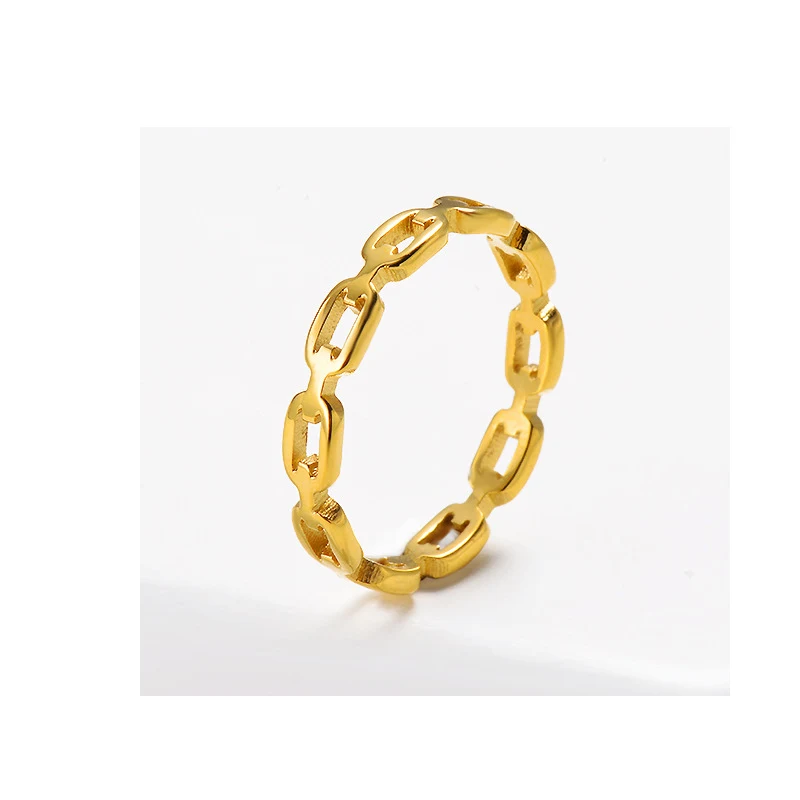 Metalen kettingring voor heren en dames. Sterk en stijlvol, perfect voor dagelijks gebruik. Een opvallend, duurzaam accessoire.