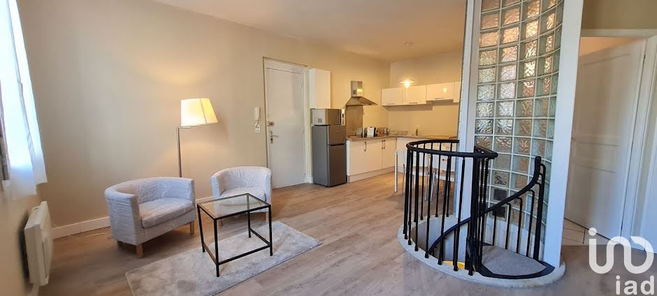 Location meublée appartement 2 pièces 55 m² à Bordeaux (33000), 950 €