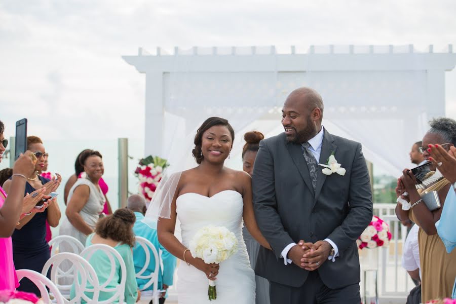 Fotografo di matrimoni Yolanda Reid (yolandareid). Foto del 21 marzo 2020