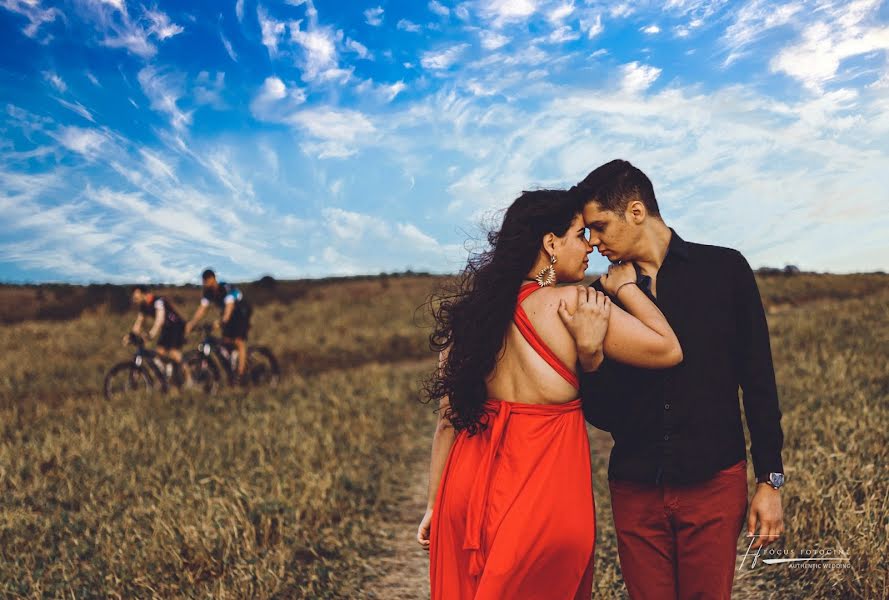 Fotógrafo de casamento Moises Soares Cruz (emrmsc). Foto de 8 de outubro 2019