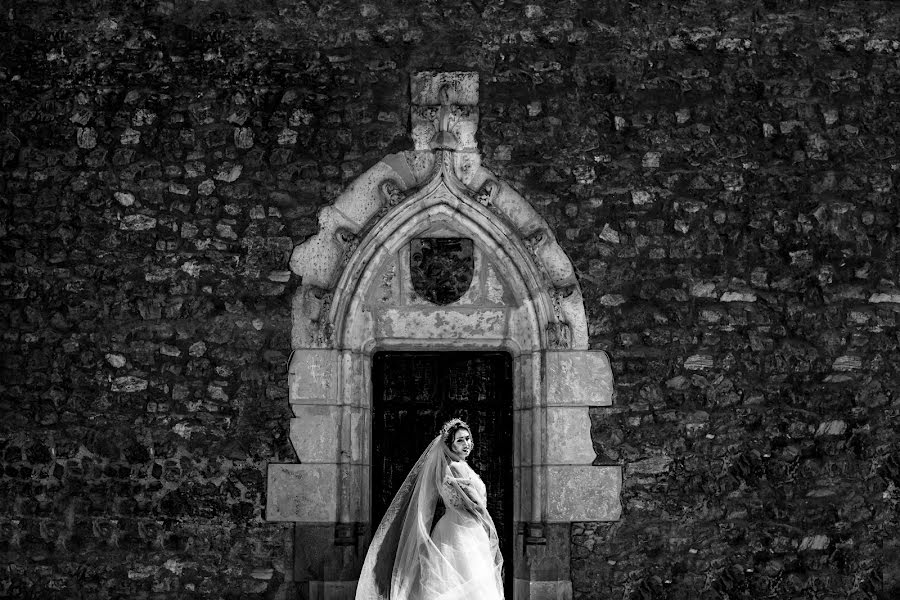 Fotógrafo de casamento Catalin Gogan (gogancatalin). Foto de 2 de março 2023