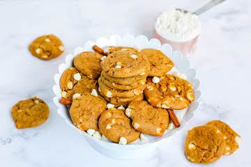 White Chocolate Pumpkin Spice Cookies