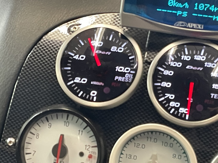 スカイラインのエンジンオイル交換＆エレメント交換・NISMO MOTUL 10W-60・PIAAオイルエレメントに関するカスタム事例の投稿画像9枚目