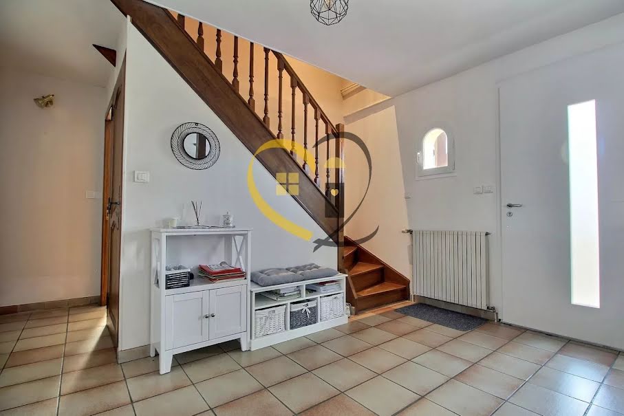 Vente maison 7 pièces 154 m² à Bourges (18000), 250 000 €