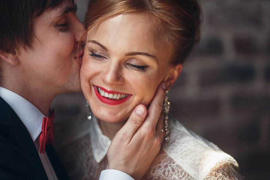 Fotógrafo de casamento Aleksandr Bulenkov (bulenkov). Foto de 14 de julho 2015