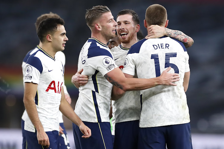 Tottenham domine Arsenal, qui reste englué en bas de classement