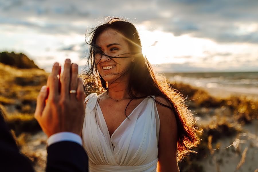 Wedding photographer Katarzyna Łyczak (zatrzymanechwile). Photo of 15 November 2019