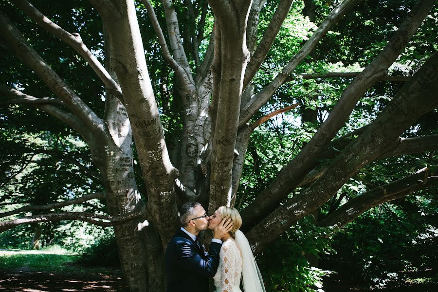 Wedding photographer Olesia Karatsiuba (olesiakaratsiuba). Photo of 13 November 2023