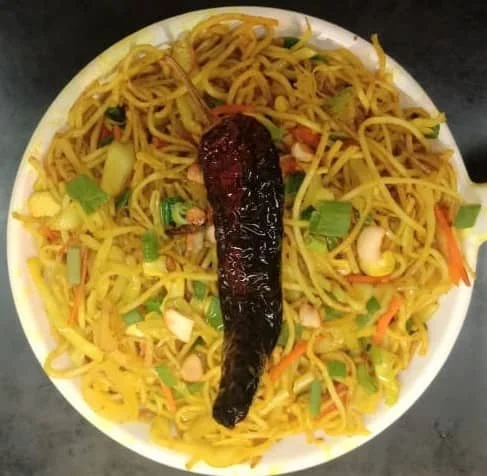 Chicken Singapore Noodles [1 Litre]