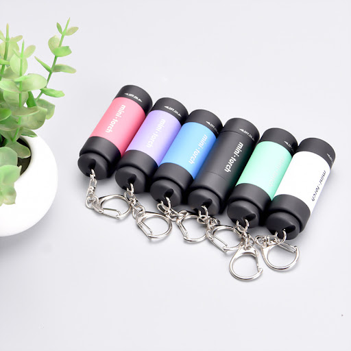 Title 5, Mini lanterna LED recarregável, luz forte e des...