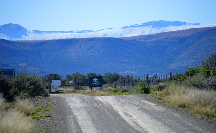 The snow-laden Sneeuberg as we drove into Samara