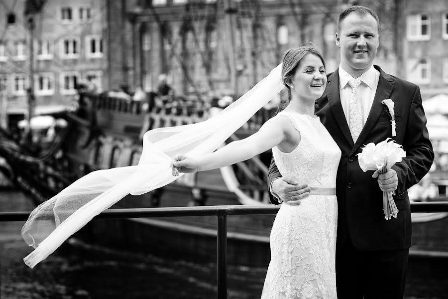 Photographe de mariage Paweł Naglik (subtelnie). Photo du 30 avril 2015